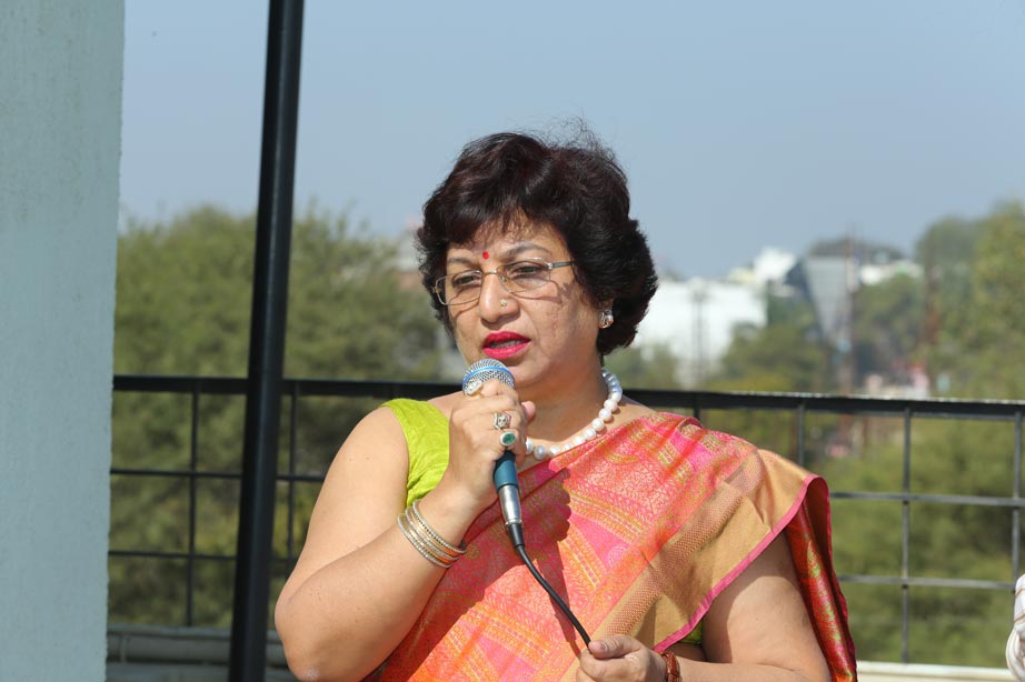 Dr. Manisha Garg - General Surgeon